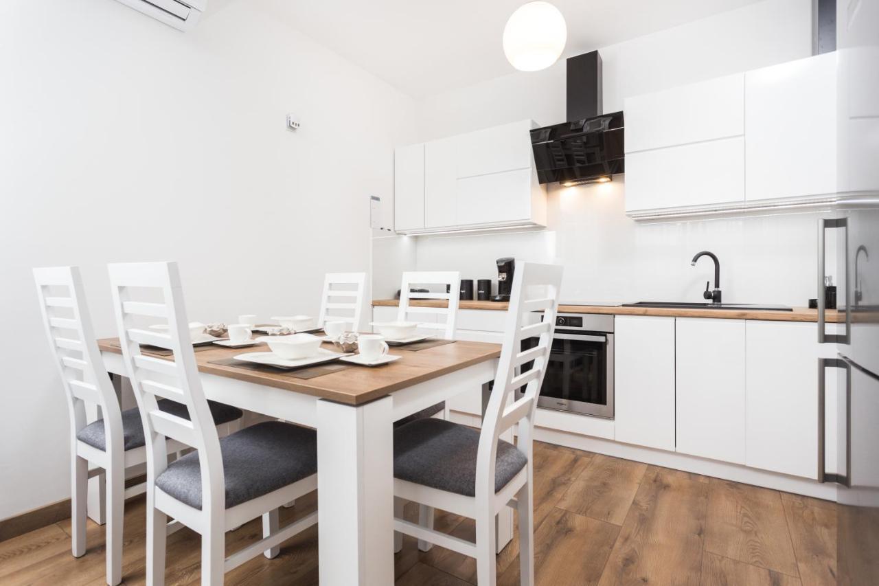 Of The Kings - Wolf Apartament *