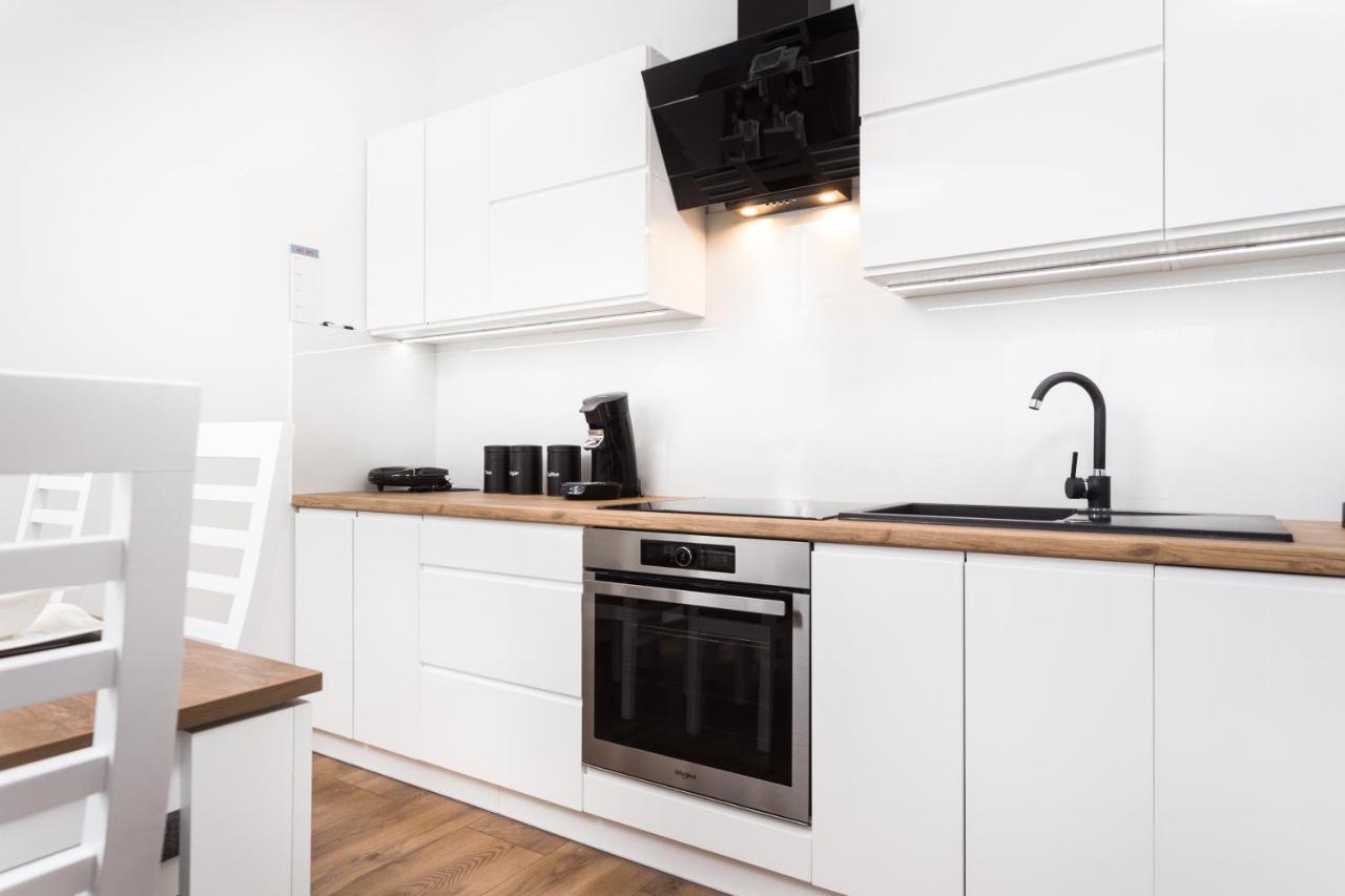 Of The Kings - Wolf Apartament *